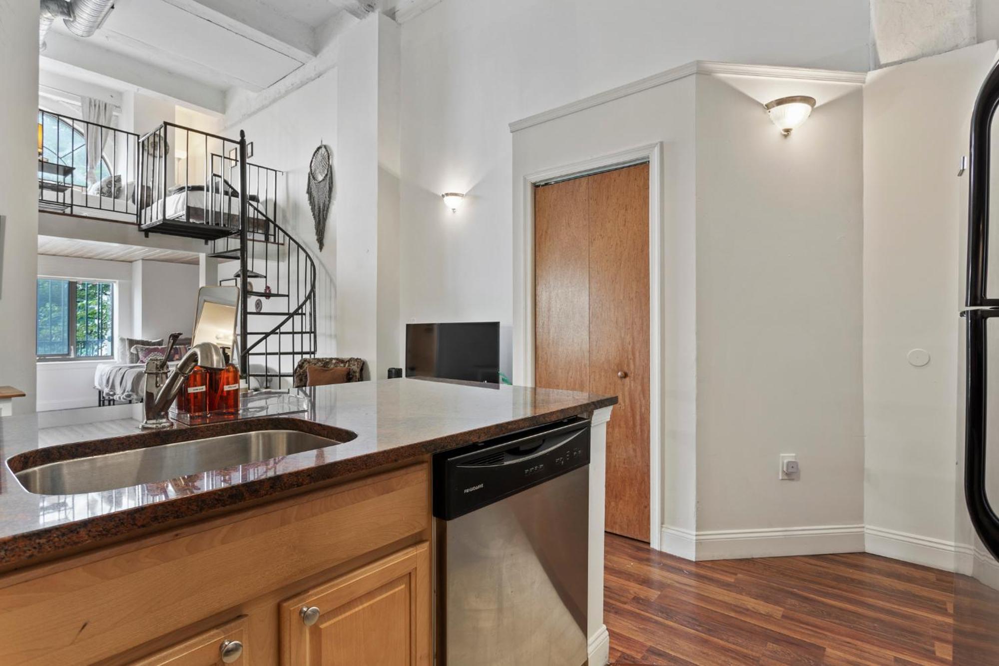 Sleeps 4! 2Br, Gym, Free Parking, Close To Major Attractions Philadelphia Exterior foto