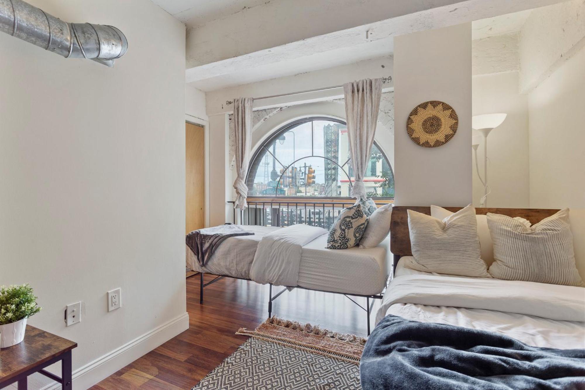 Sleeps 4! 2Br, Gym, Free Parking, Close To Major Attractions Philadelphia Exterior foto