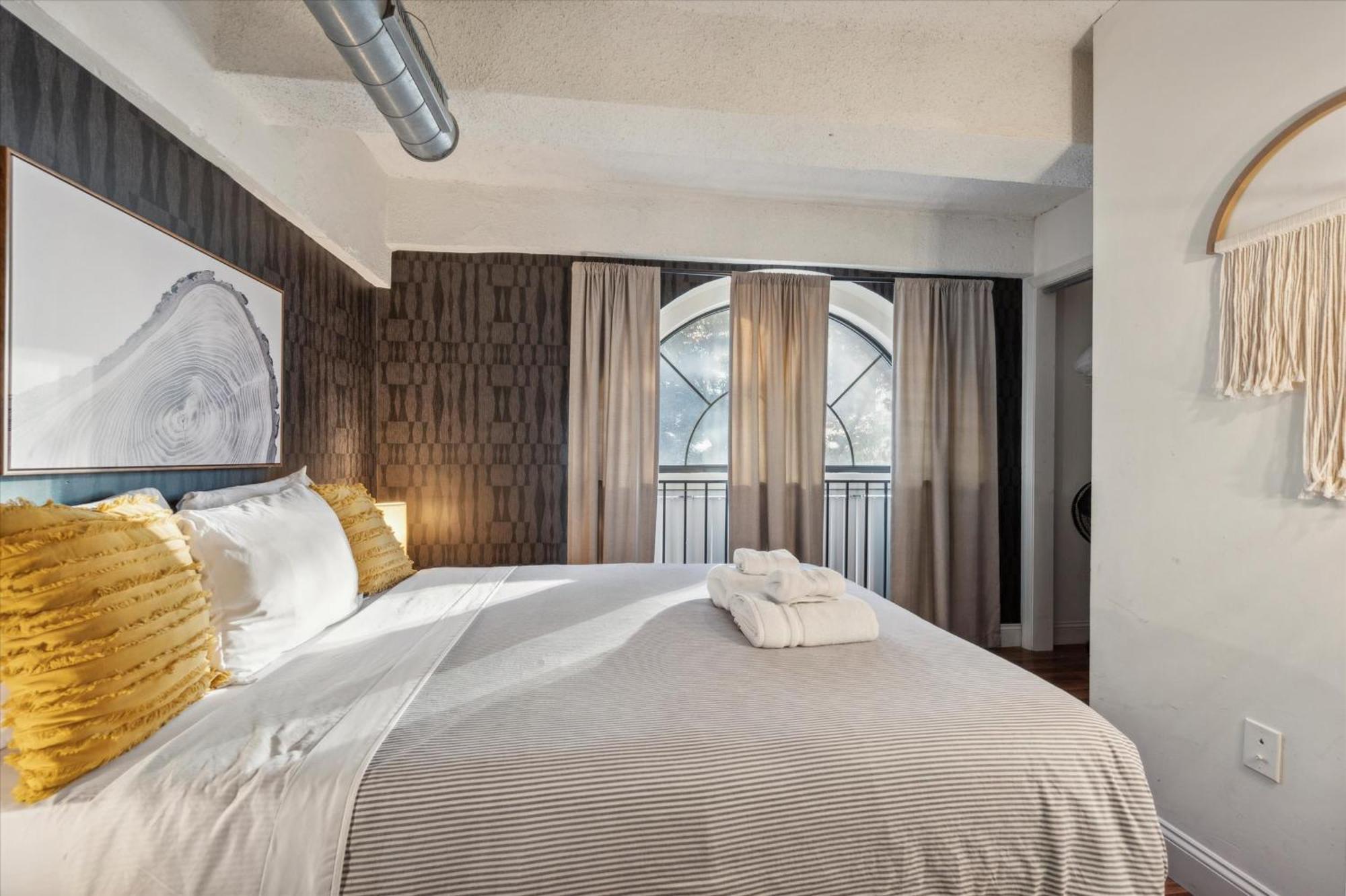 Sleeps 4! 2Br, Gym, Free Parking, Close To Major Attractions Philadelphia Exterior foto